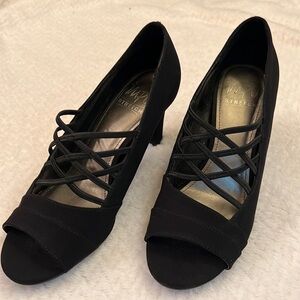 MPO Womens Strappy Black Open Toe Casual Classic Pump Slingback Size 7.5M